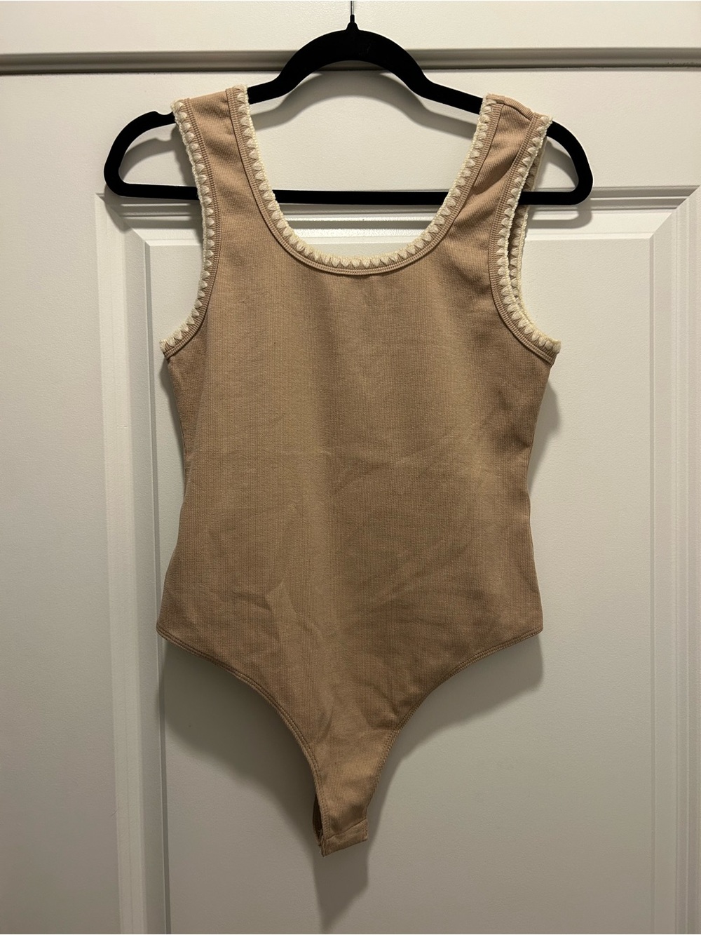 Pink Lily Beige Ribbed Bodysuit Crochet Trim Sleeveless Stretch Tank Medium - Picture 1 of 5